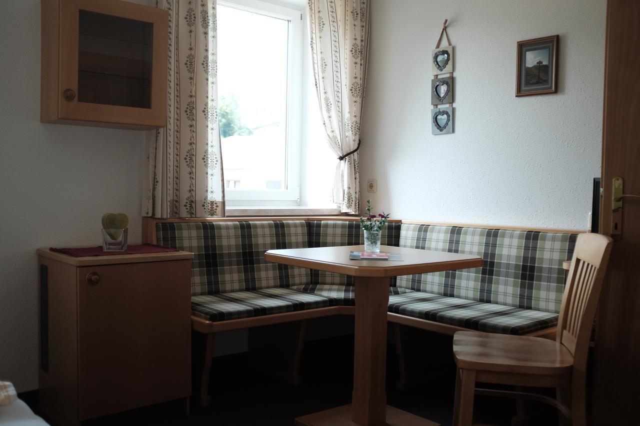 Pension Horfarter Fieberbrunn Zimmer foto